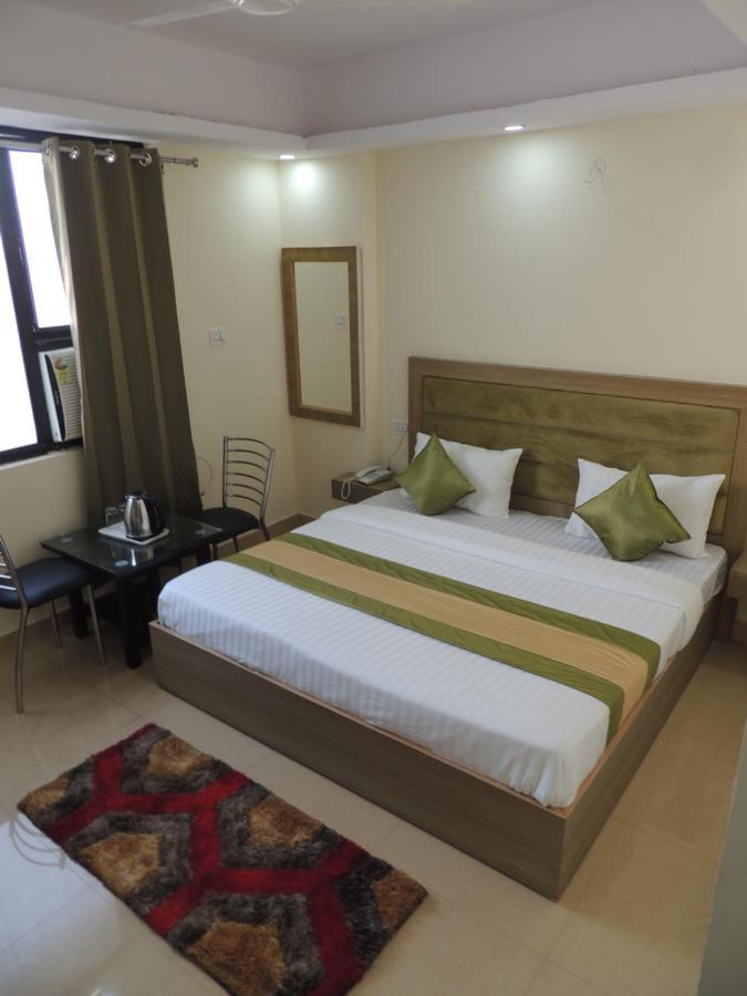 Hotel Darshini Inn Haridwār Exteriör bild